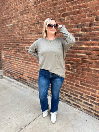 slub mineral washed long sleeve -olive