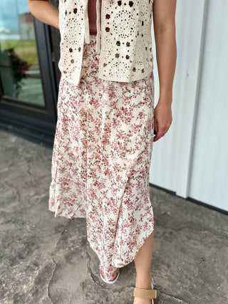 Creamy Rose Floral Handkerchief midi skirt