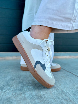 Tastic white sand multi sneaker