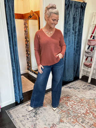 Brick lightweight V-Neck sweater