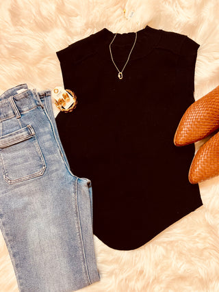 Black sleeveless round tank top