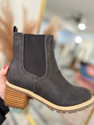 Doohickey Black Boot