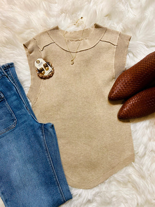 Sand sleeveless round tank top