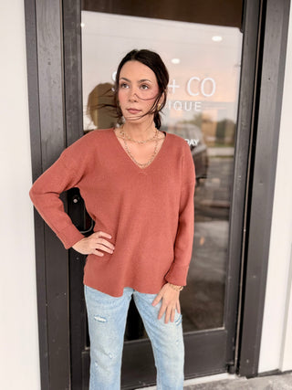 Brick lightweight V-Neck sweater