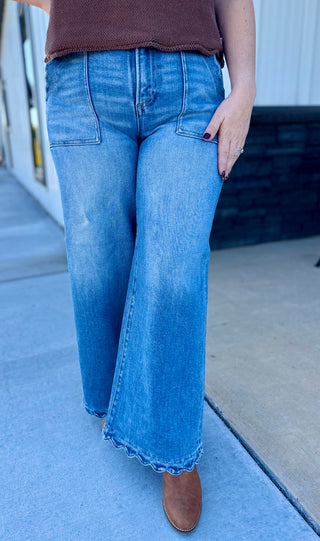 High Rise Wide leg Scallop hem & Pocket Jeans