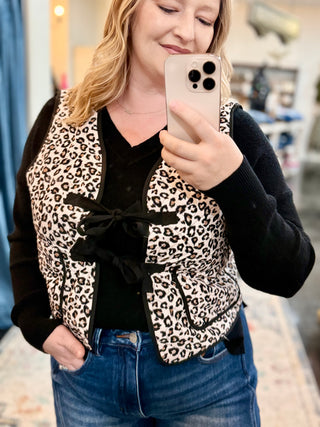 Mute pink leopard front tie vest