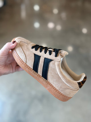 Heads Up Sneakers -Camel