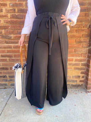 Black tie pant with split leg